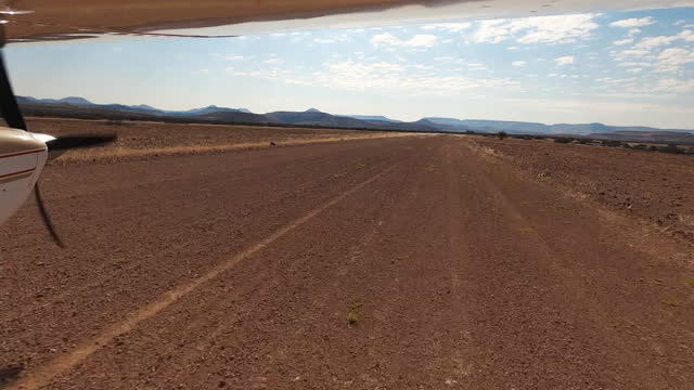 Fly & Help Schulbau Leitner Reisen