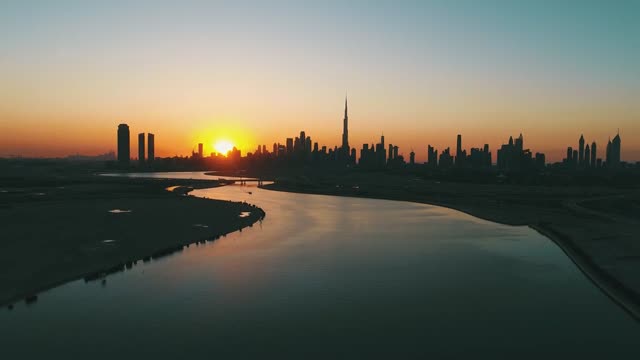 Desti Dubai 2023