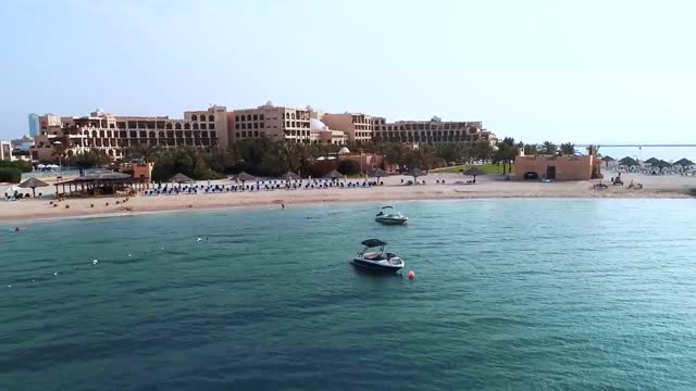 Luxusurlaub im Rixos Al Mairid Ras Al Khaimah