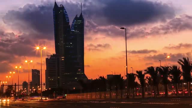 Glitzerndes und Duftendes im Souk Bab al Bahrain